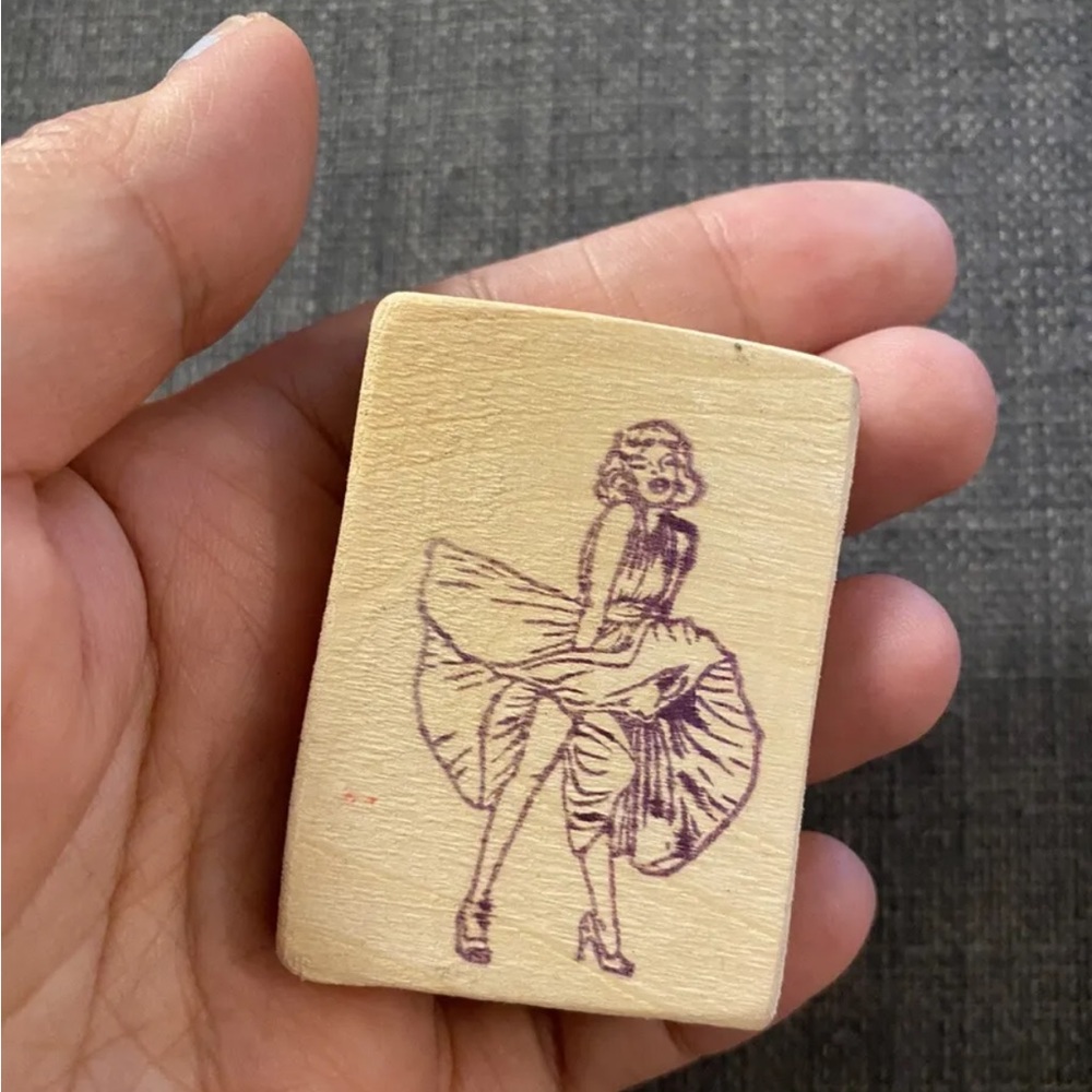 RUBBER STAMP Marilyn Monroe Retro Pin Up Girl Dance Hollywood Dress Art Woman XO